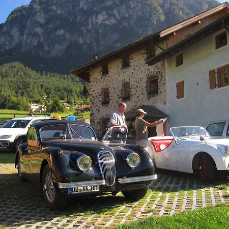 Hotel Fonte Dei Veli Panchià Buitenkant foto