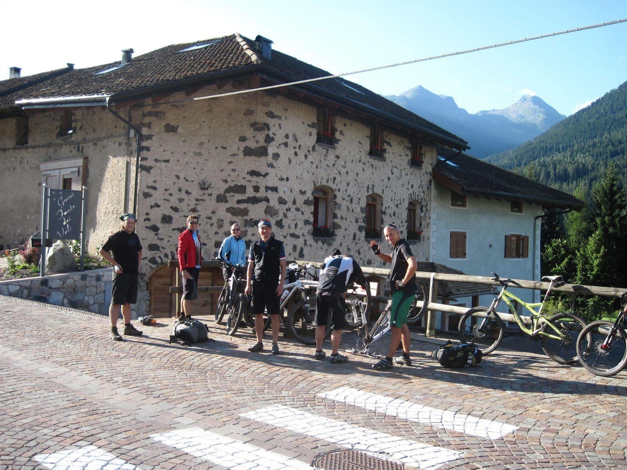Hotel Fonte Dei Veli Panchià Buitenkant foto