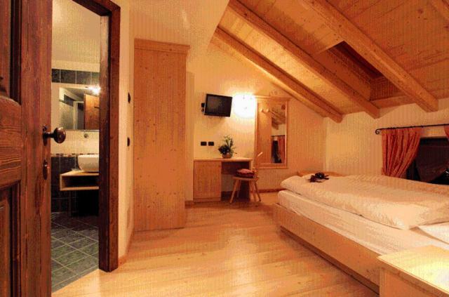 Hotel Fonte Dei Veli Panchià Buitenkant foto