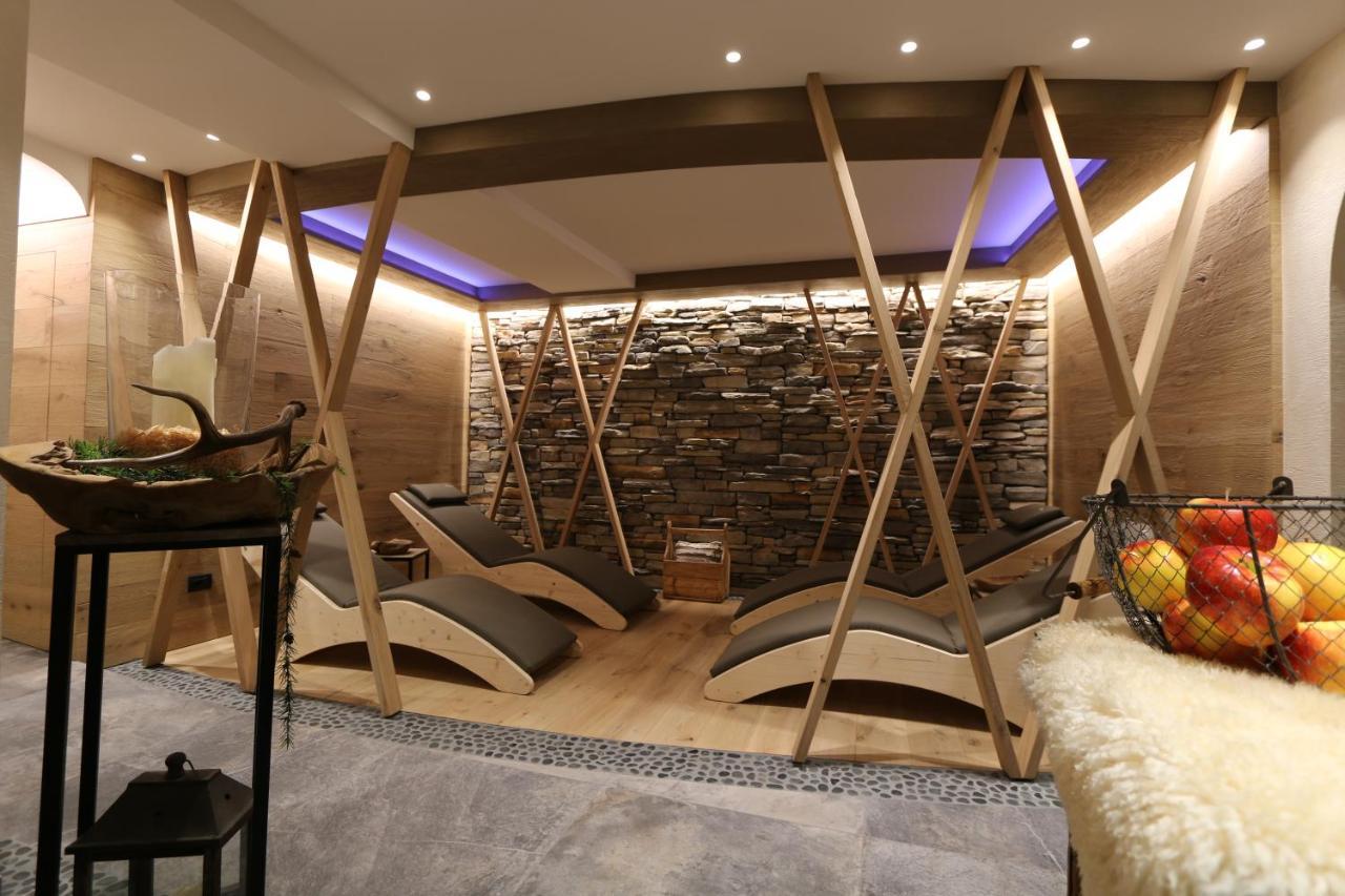 Hotel Fonte Dei Veli Panchià Buitenkant foto