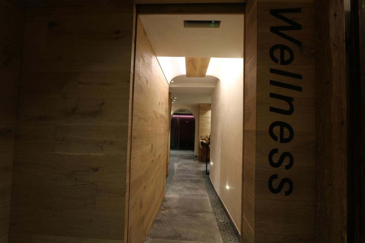 Hotel Fonte Dei Veli Panchià Buitenkant foto